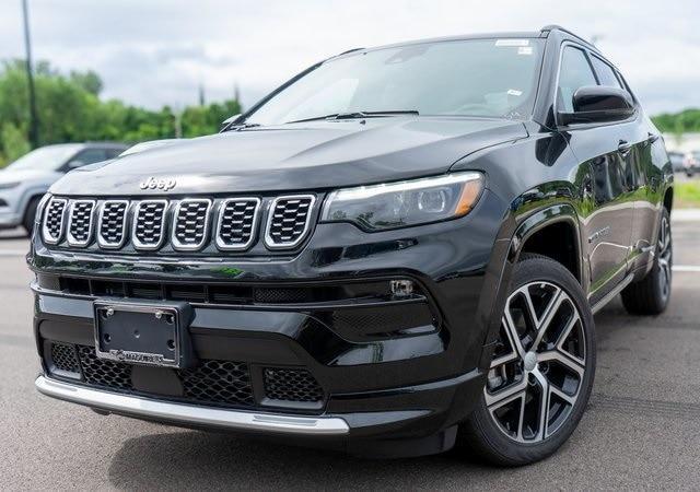 new 2024 Jeep Compass car, priced at $28,999