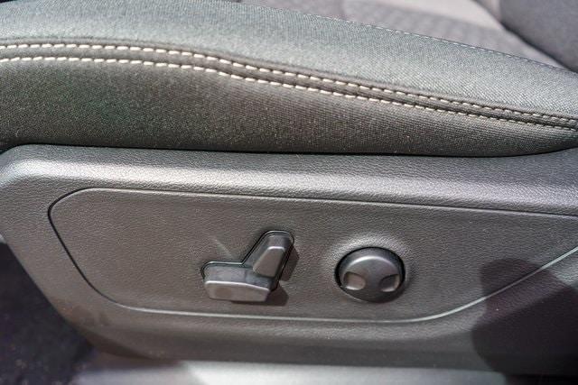 new 2025 Ram 1500 car, priced at $57,313