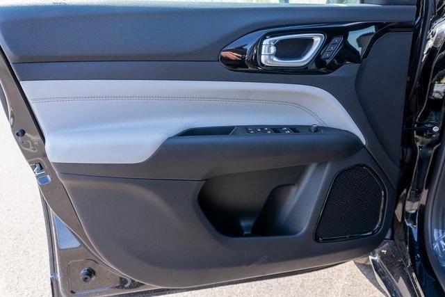 new 2025 Jeep Compass car, priced at $32,907