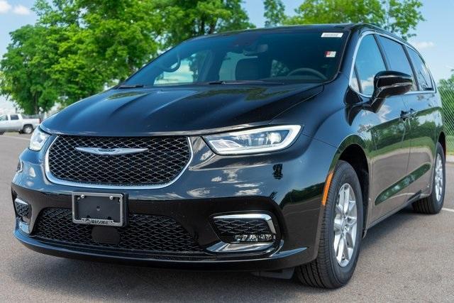 new 2025 Chrysler Pacifica car, priced at $43,147