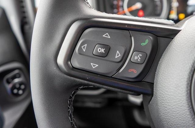new 2025 Jeep Wrangler car, priced at $39,160