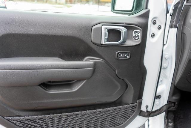 new 2025 Jeep Wrangler car, priced at $39,160