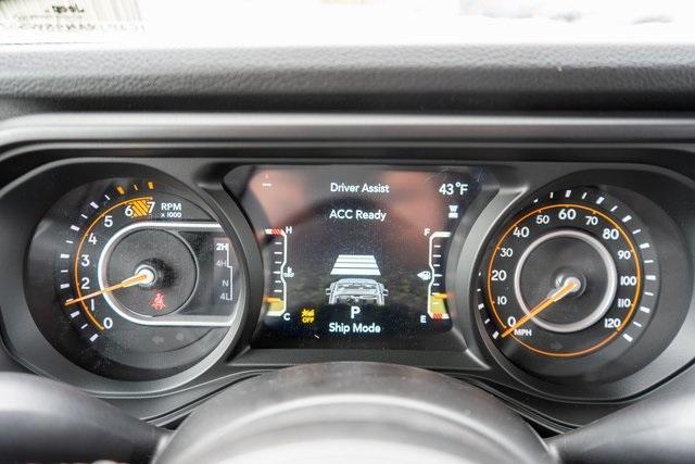 new 2025 Jeep Wrangler car, priced at $39,160