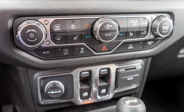 new 2025 Jeep Wrangler car, priced at $39,160