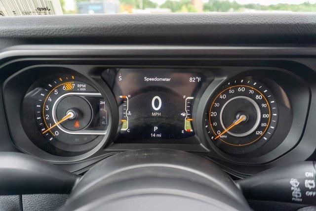 new 2025 Jeep Wrangler car, priced at $47,286