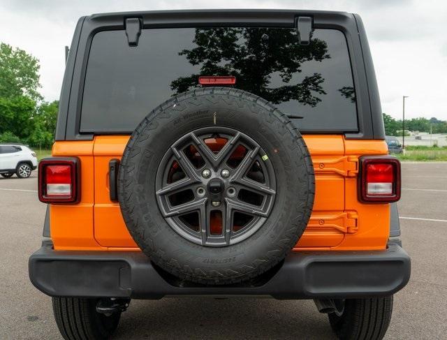 new 2025 Jeep Wrangler car, priced at $47,286