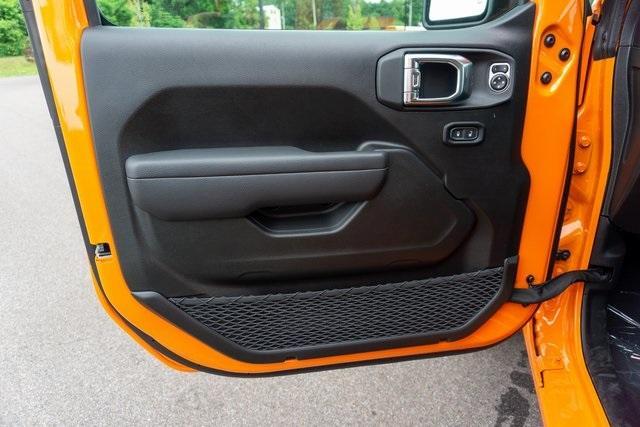 new 2025 Jeep Wrangler car, priced at $47,286