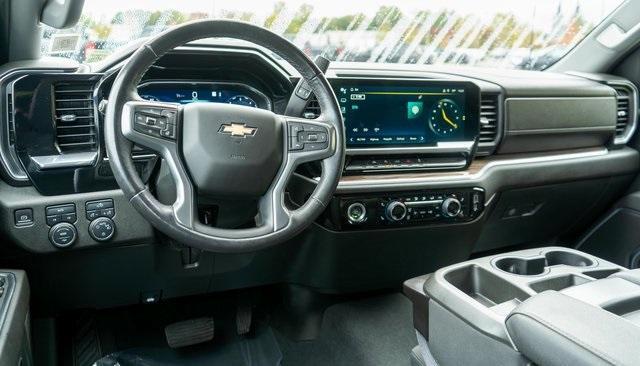 used 2022 Chevrolet Silverado 1500 car, priced at $32,999