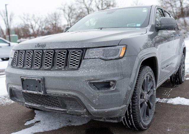 used 2022 Jeep Grand Cherokee WK car, priced at $30,000