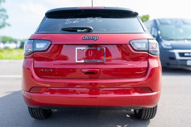 new 2024 Jeep Compass car, priced at $27,729