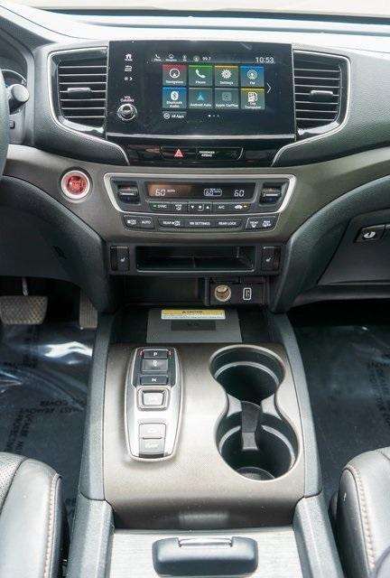 used 2022 Honda Pilot car, priced at $34,499
