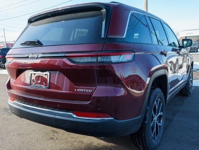 new 2025 Jeep Grand Cherokee car, priced at $44,499