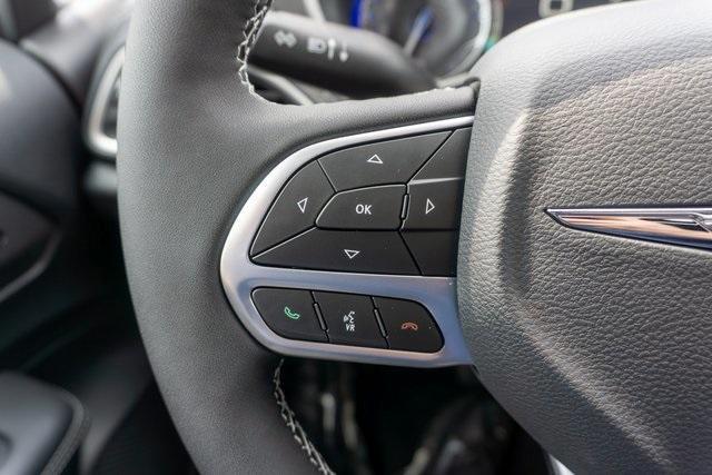 new 2025 Chrysler Pacifica car, priced at $43,642