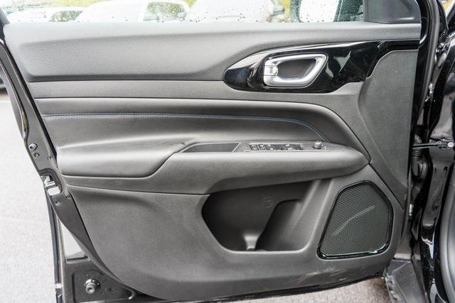 new 2026 Jeep Compass car, priced at $35,499