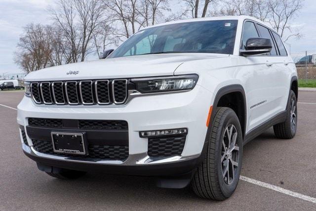 new 2025 Jeep Grand Cherokee L car, priced at $44,177