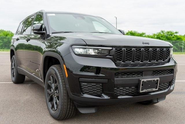 new 2025 Jeep Grand Cherokee L car, priced at $43,577