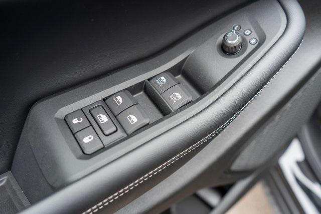 new 2025 Jeep Grand Cherokee L car, priced at $43,577