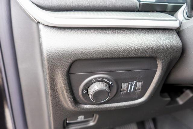 new 2025 Jeep Grand Cherokee L car, priced at $43,577