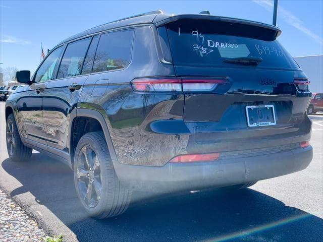 new 2024 Jeep Grand Cherokee L car, priced at $48,499