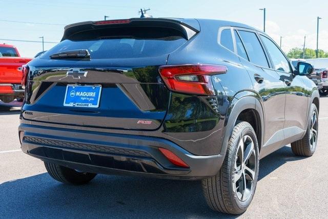 used 2025 Chevrolet Trax car, priced at $22,999