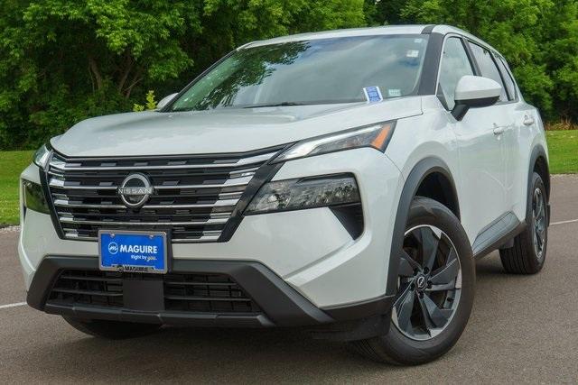 used 2025 Nissan Rogue car, priced at $28,999