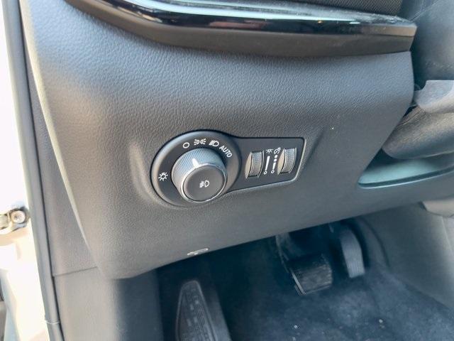 new 2025 Jeep Compass car, priced at $36,999