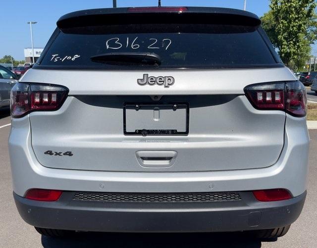 new 2025 Jeep Compass car, priced at $36,999