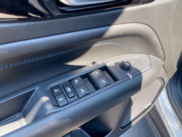 new 2025 Jeep Compass car, priced at $36,999