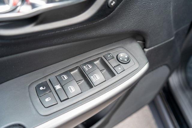 used 2022 Jeep Cherokee car, priced at $24,999