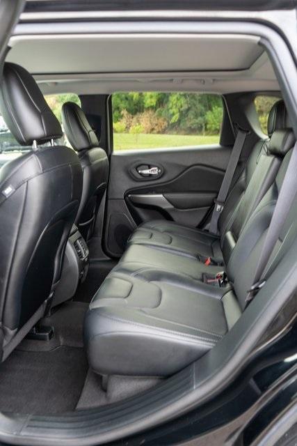 used 2022 Jeep Cherokee car, priced at $24,999