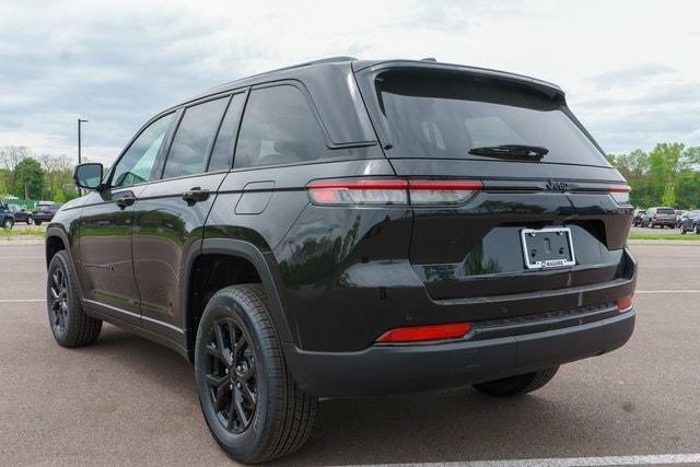new 2025 Jeep Grand Cherokee car, priced at $46,230