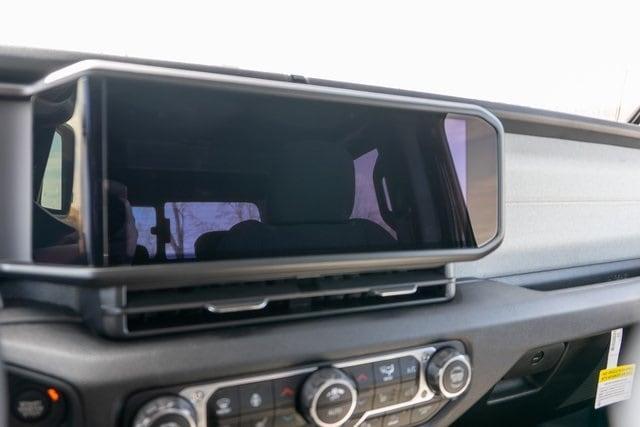 new 2025 Jeep Gladiator car, priced at $46,783