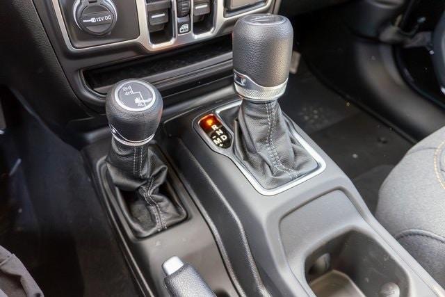 new 2025 Jeep Gladiator car, priced at $46,783