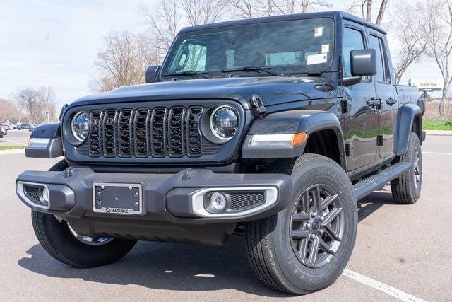 new 2025 Jeep Gladiator car, priced at $49,283