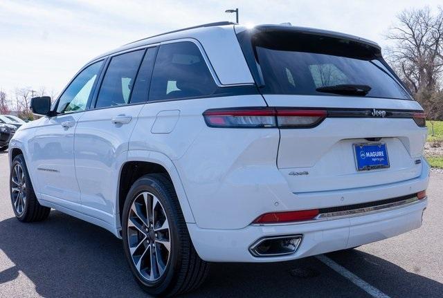 used 2022 Jeep Grand Cherokee car, priced at $43,999