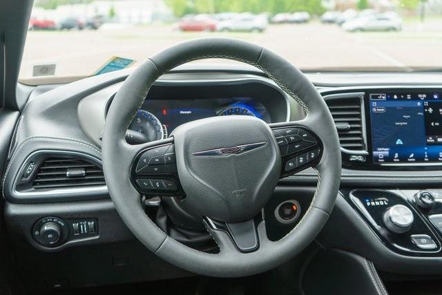 used 2022 Chrysler Pacifica car, priced at $34,999