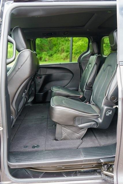 used 2022 Chrysler Pacifica car, priced at $34,999