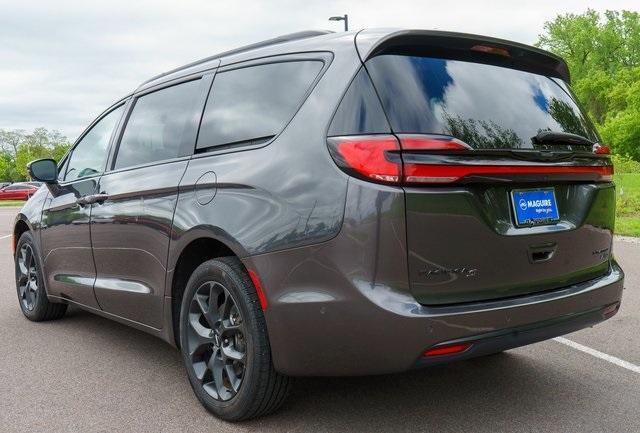 used 2022 Chrysler Pacifica car, priced at $34,999