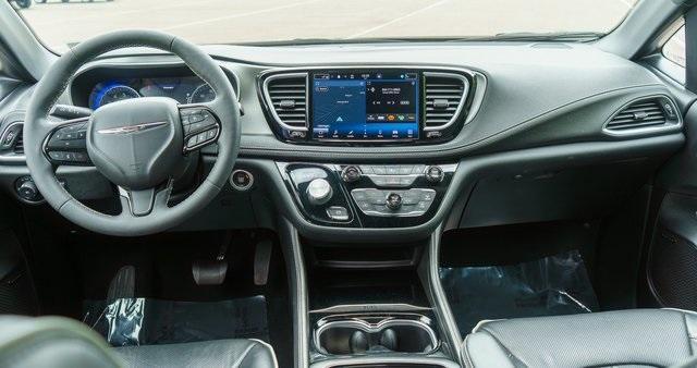 used 2022 Chrysler Pacifica car, priced at $34,999