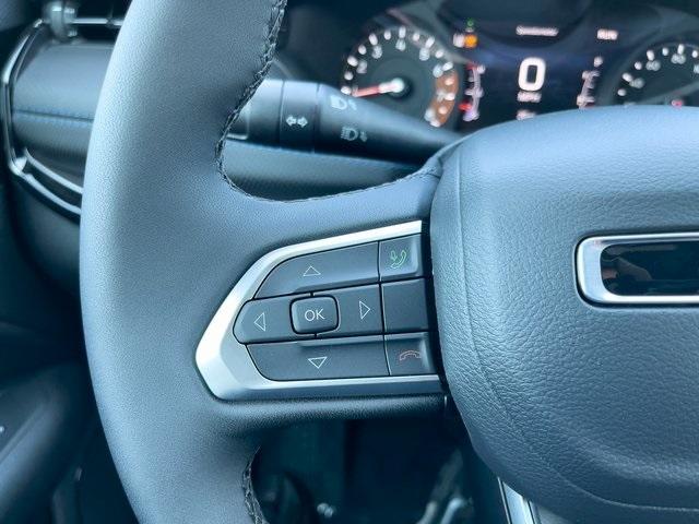 new 2025 Jeep Compass car, priced at $35,999