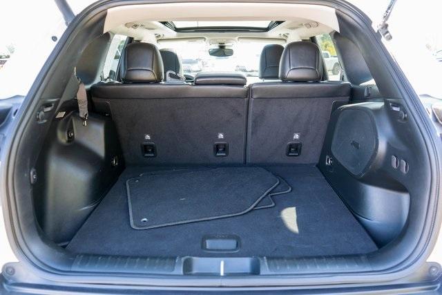 used 2022 Jeep Cherokee car, priced at $25,999