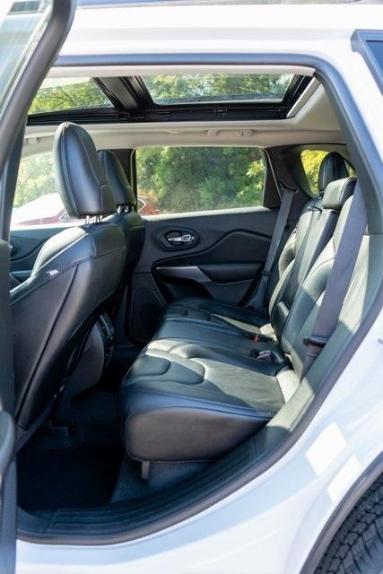 used 2022 Jeep Cherokee car, priced at $25,999