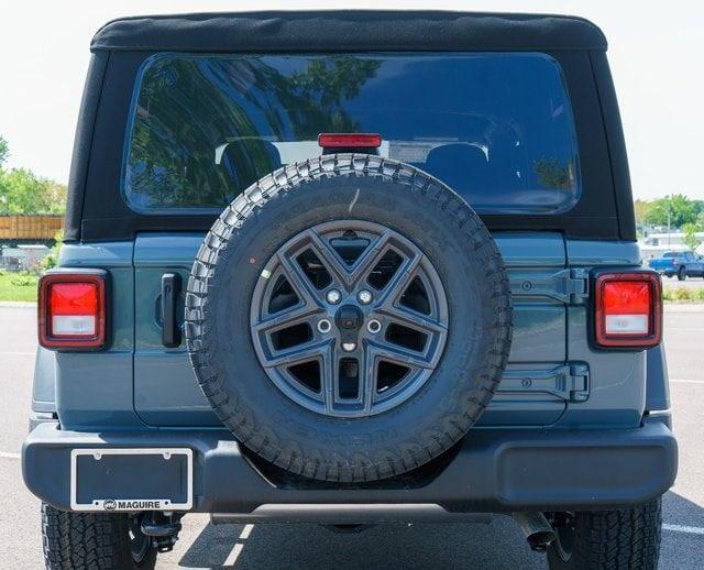 new 2025 Jeep Wrangler car, priced at $42,915
