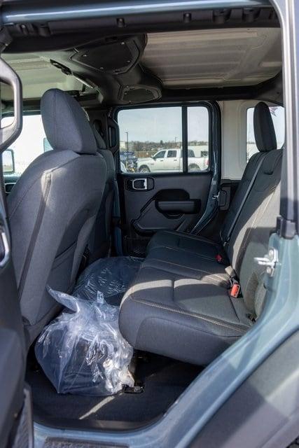 new 2025 Jeep Wrangler car, priced at $48,141