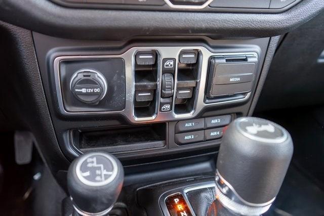 new 2025 Jeep Wrangler car, priced at $48,141