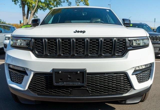 new 2025 Jeep Grand Cherokee car, priced at $48,499