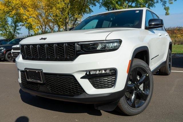 new 2025 Jeep Grand Cherokee car, priced at $48,499