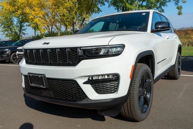 new 2025 Jeep Grand Cherokee car, priced at $48,499