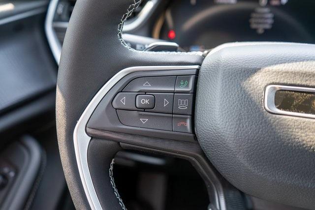 new 2025 Jeep Grand Cherokee car, priced at $40,143