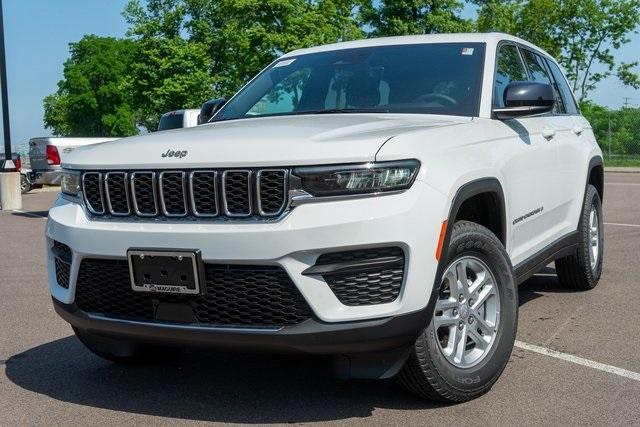 new 2025 Jeep Grand Cherokee car, priced at $40,143